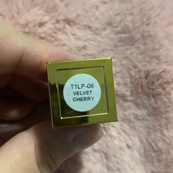 Tom Ford Velvet Cherry Lipstick - Picture 3 of 15